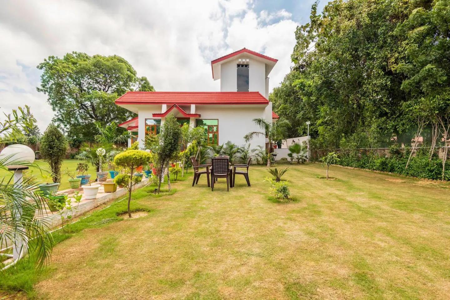 Stone Bridge Villa 古尔冈 外观 照片